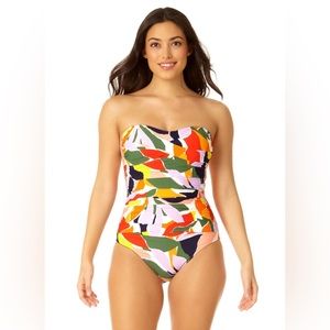 Women's Twist Front Shirred One Piece Swimsuit